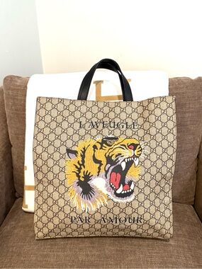 Authentic Gucci Tiger tote bag monogram coated canvas black leather handles